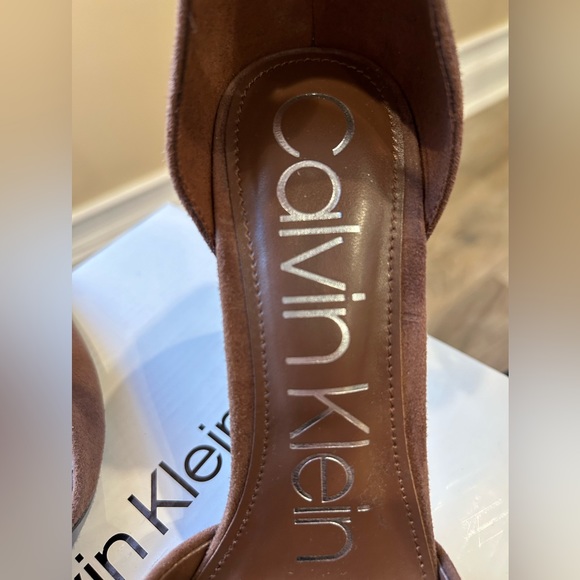 Calvin Klein Hilda Suede Stiletto 7.5 - Picture 10 of 16
